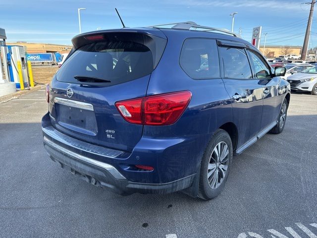 2017 Nissan Pathfinder SL