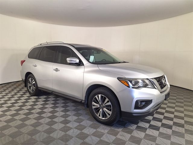 2017 Nissan Pathfinder SL