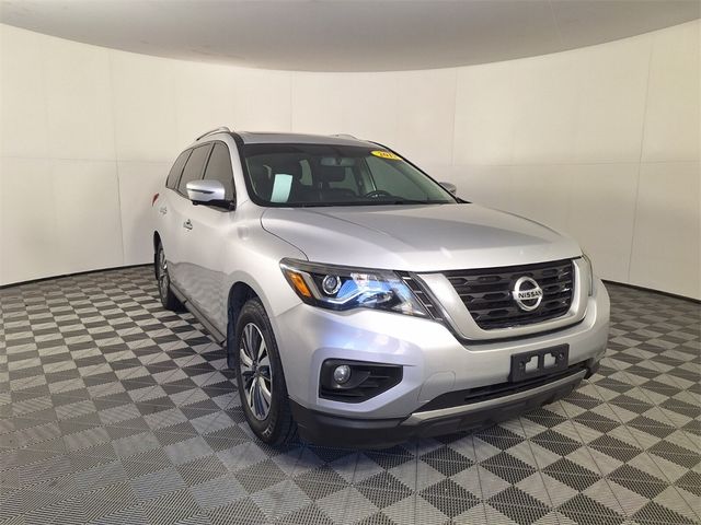 2017 Nissan Pathfinder SL