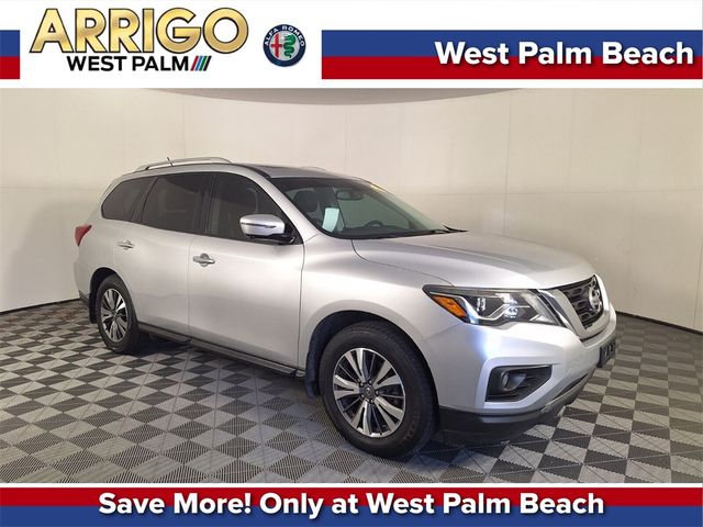 2017 Nissan Pathfinder SL