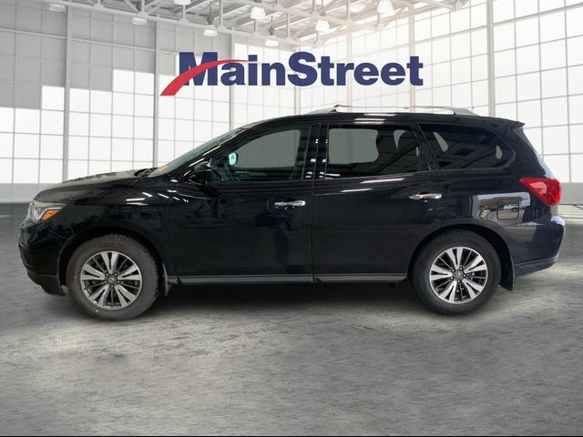 2017 Nissan Pathfinder SL