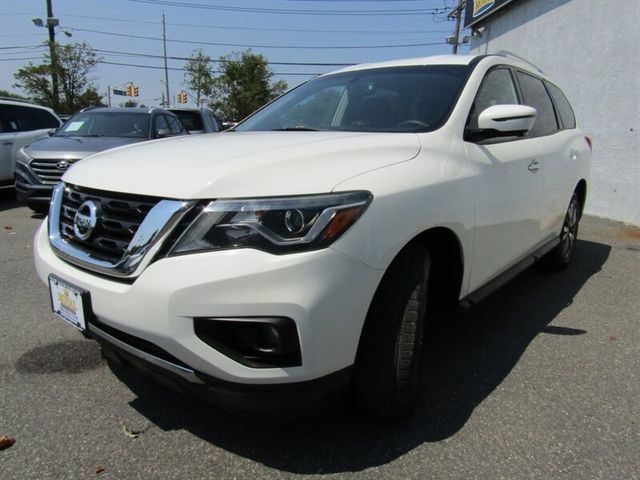 2017 Nissan Pathfinder SL