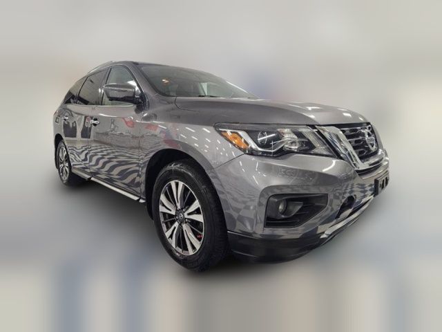 2017 Nissan Pathfinder SL