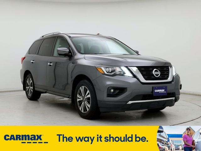 2017 Nissan Pathfinder SL