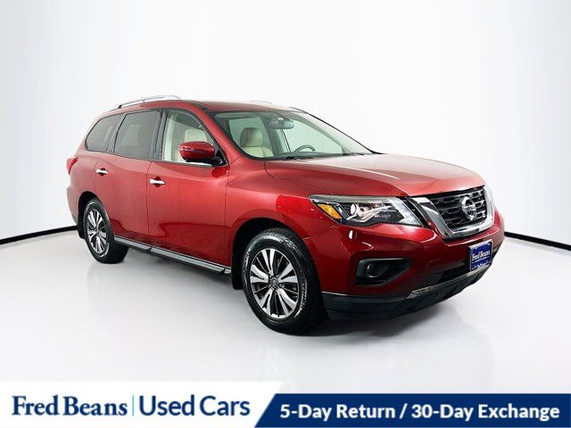 2017 Nissan Pathfinder SL