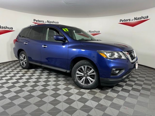 2017 Nissan Pathfinder SL