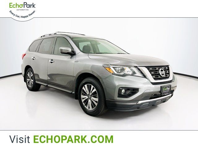 2017 Nissan Pathfinder SL