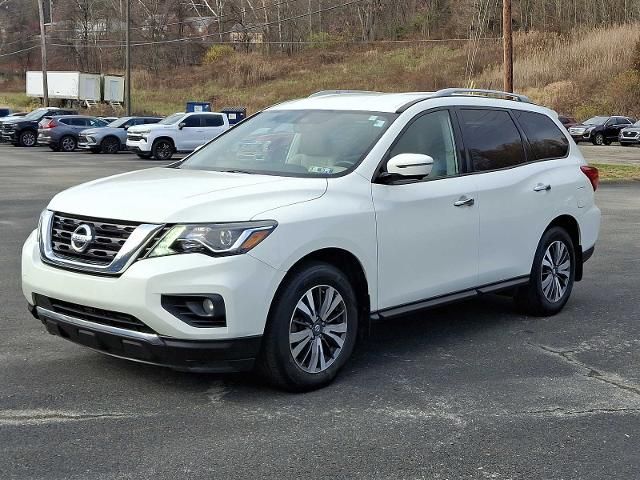 2017 Nissan Pathfinder SL