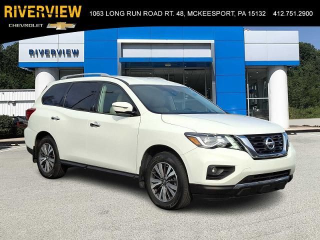 2017 Nissan Pathfinder SL