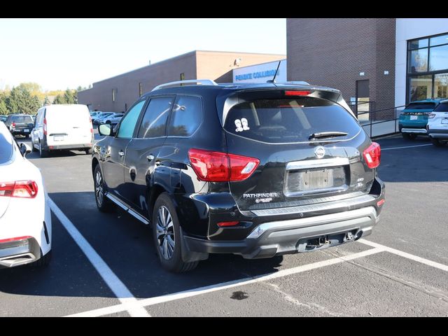 2017 Nissan Pathfinder SL