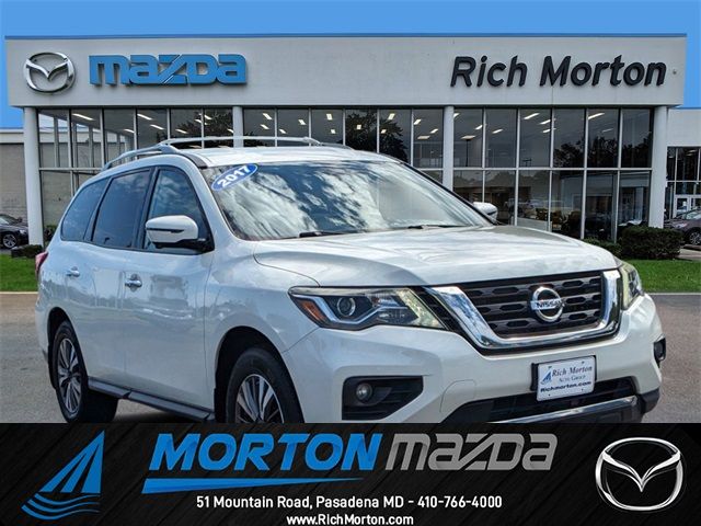 2017 Nissan Pathfinder SL