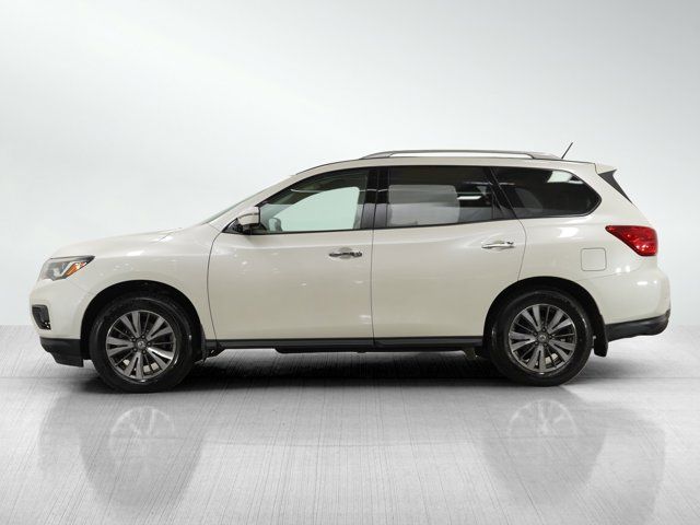 2017 Nissan Pathfinder SL