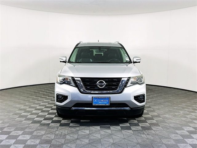 2017 Nissan Pathfinder SL