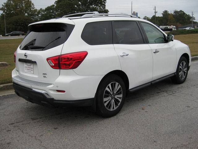 2017 Nissan Pathfinder SL