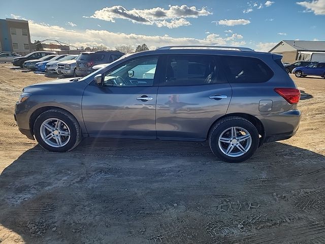 2017 Nissan Pathfinder SL