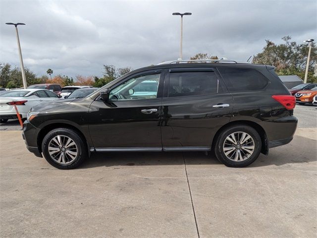 2017 Nissan Pathfinder SL