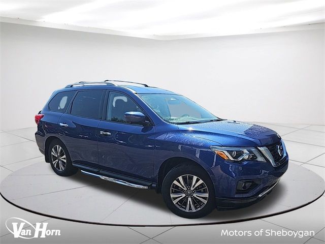 2017 Nissan Pathfinder SL