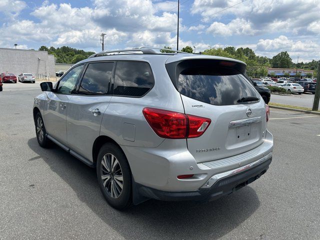 2017 Nissan Pathfinder SL