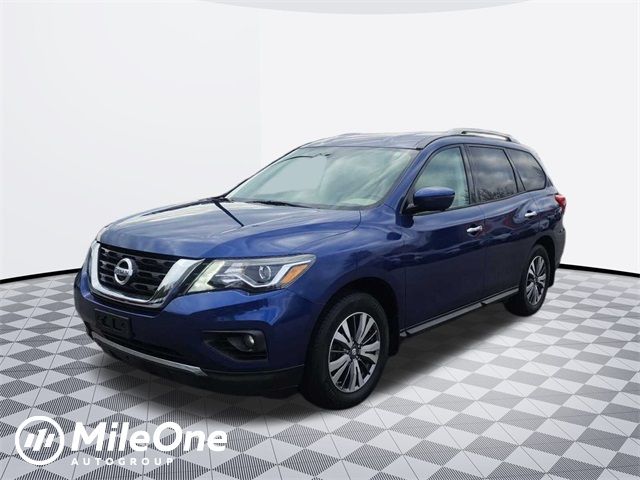 2017 Nissan Pathfinder SL