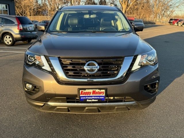 2017 Nissan Pathfinder SL