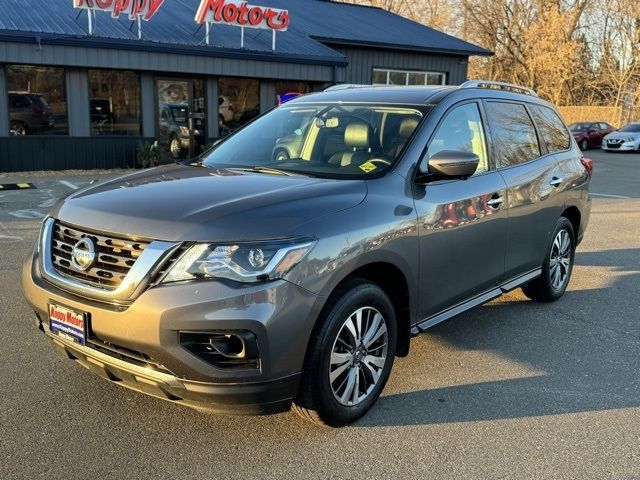 2017 Nissan Pathfinder SL