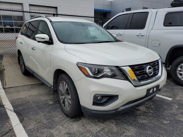 2017 Nissan Pathfinder SL