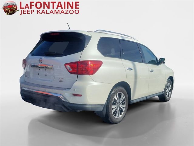 2017 Nissan Pathfinder SL