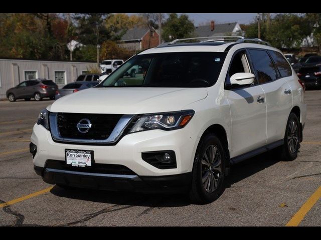 2017 Nissan Pathfinder SL