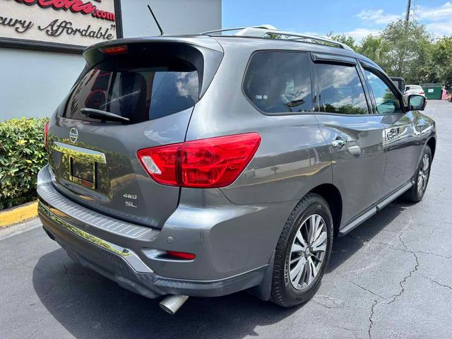 2017 Nissan Pathfinder SL