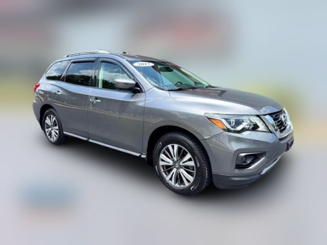2017 Nissan Pathfinder SL