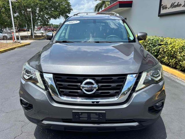 2017 Nissan Pathfinder SL