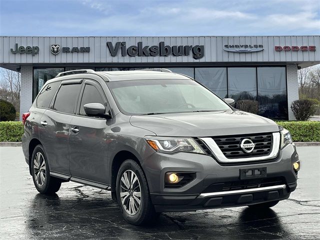 2017 Nissan Pathfinder SL