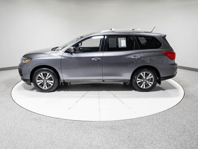 2017 Nissan Pathfinder SL