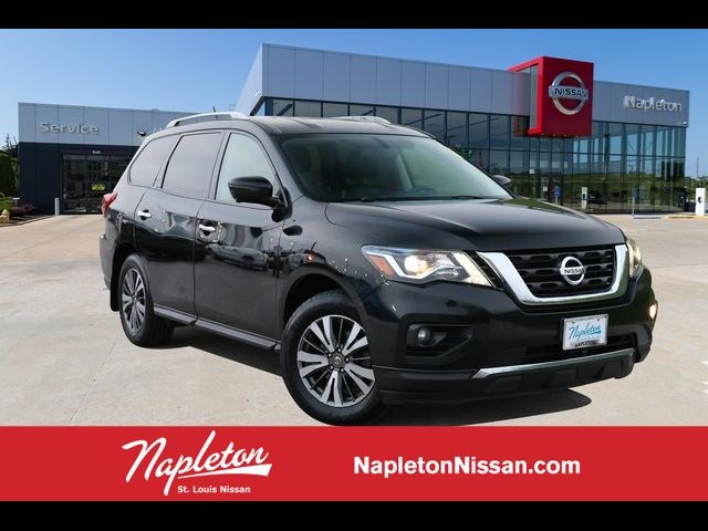 2017 Nissan Pathfinder SL