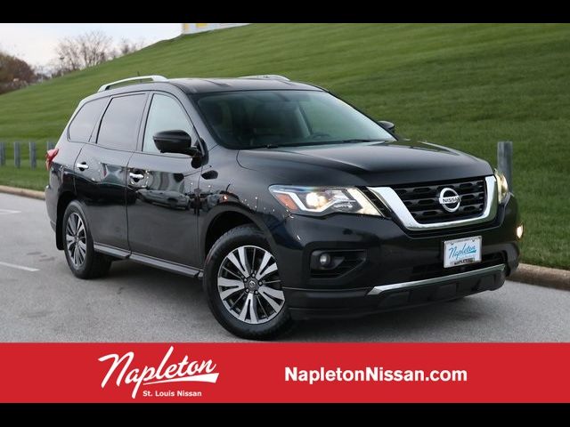 2017 Nissan Pathfinder SL