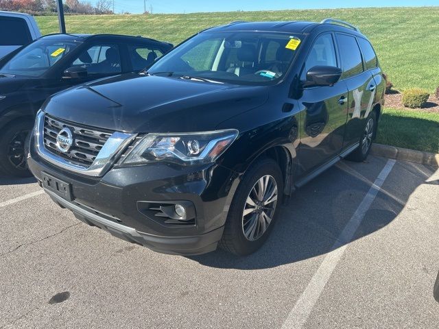 2017 Nissan Pathfinder SL