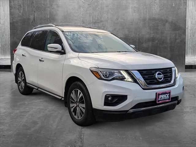 2017 Nissan Pathfinder SL