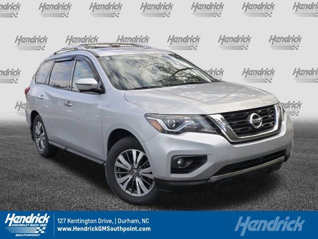 2017 Nissan Pathfinder SL