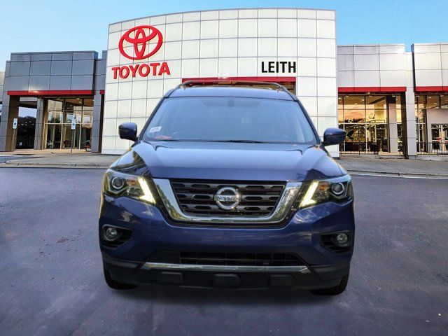 2017 Nissan Pathfinder SL