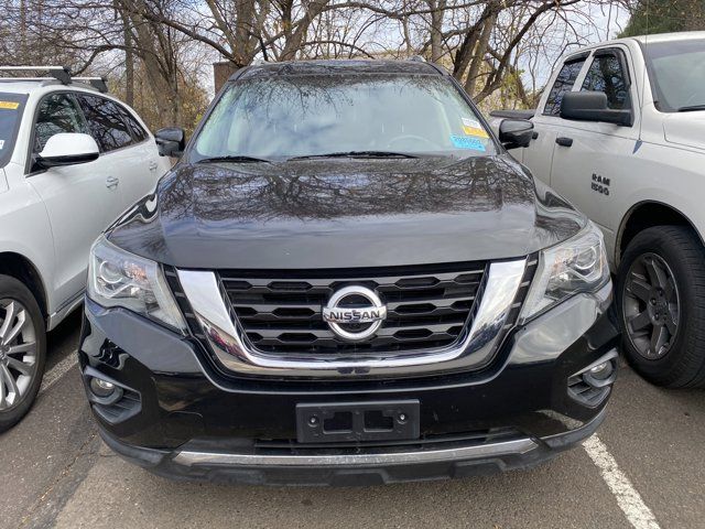 2017 Nissan Pathfinder SL