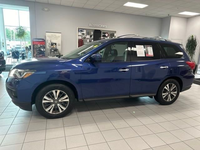 2017 Nissan Pathfinder SL