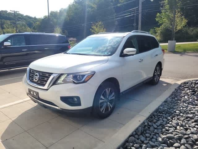 2017 Nissan Pathfinder SL