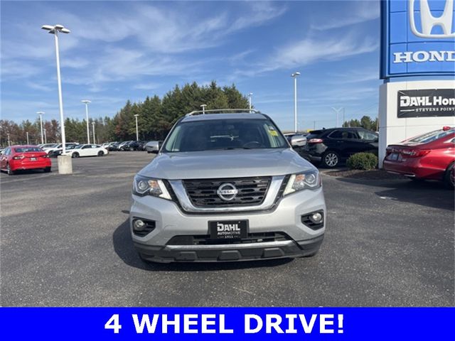 2017 Nissan Pathfinder SL