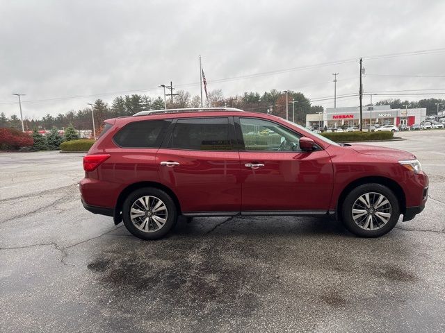 2017 Nissan Pathfinder SL