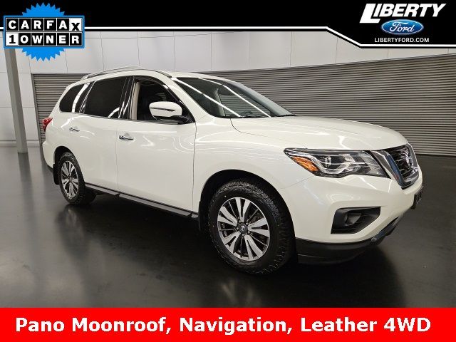 2017 Nissan Pathfinder SL