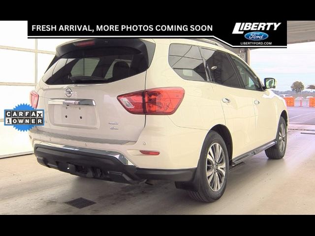 2017 Nissan Pathfinder SL