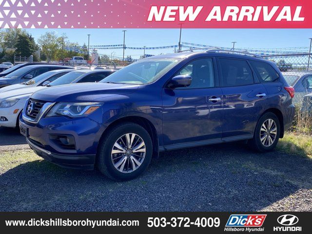 2017 Nissan Pathfinder SL