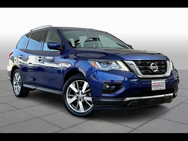 2017 Nissan Pathfinder SL