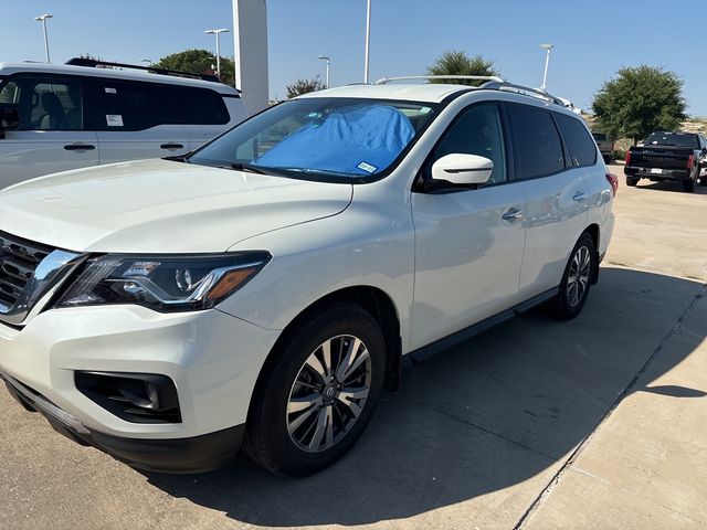 2017 Nissan Pathfinder SL