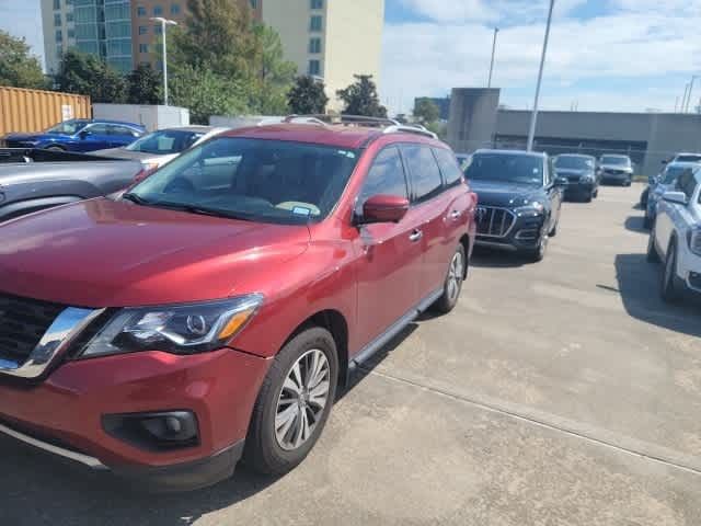 2017 Nissan Pathfinder SL